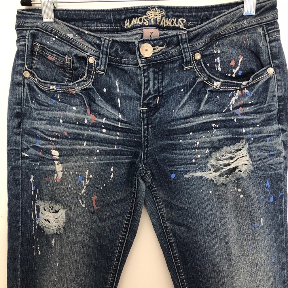 Awesome Almost Famous Size 7 Paint Splattered & Ripped Jeans!